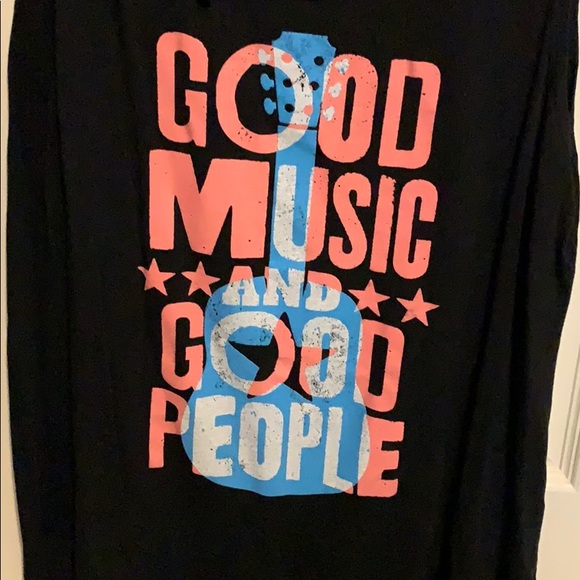 Distressed tank - Picture 3 of 5